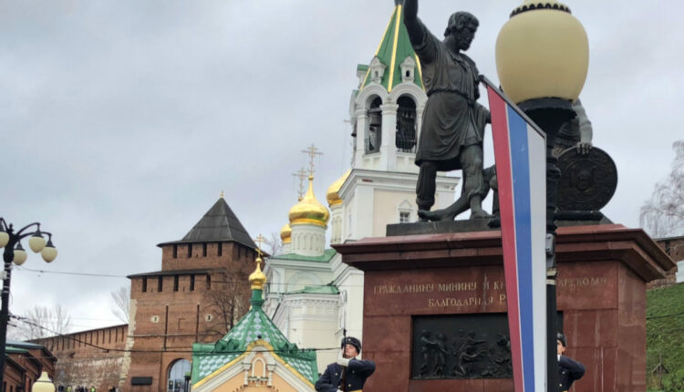 Нижний Новгород памятник Минину и Пожарскому